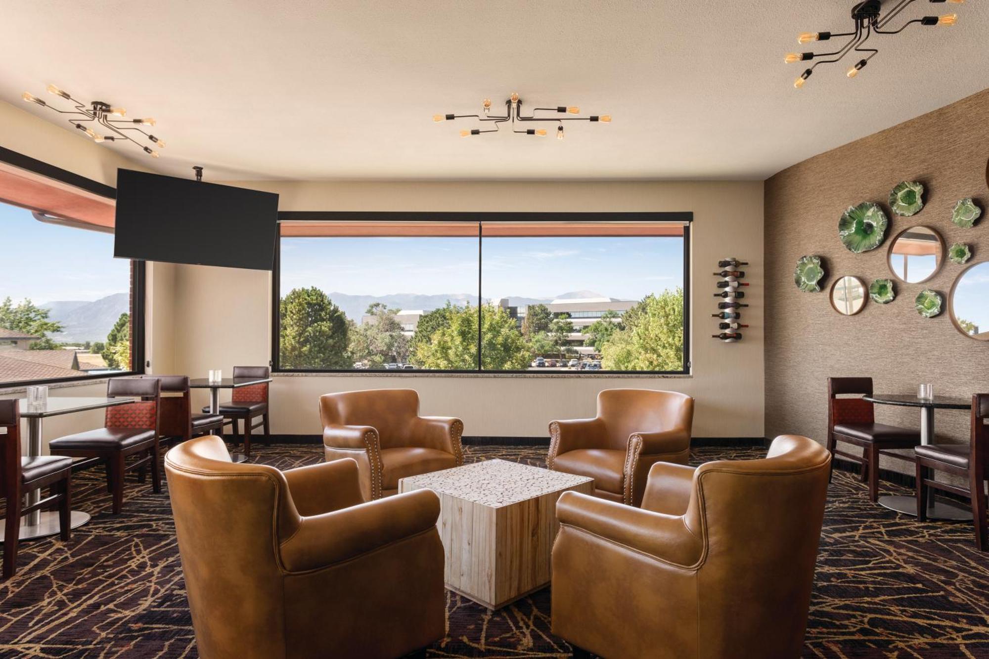 Radisson Hotel Colorado Springs Airport Buitenkant foto